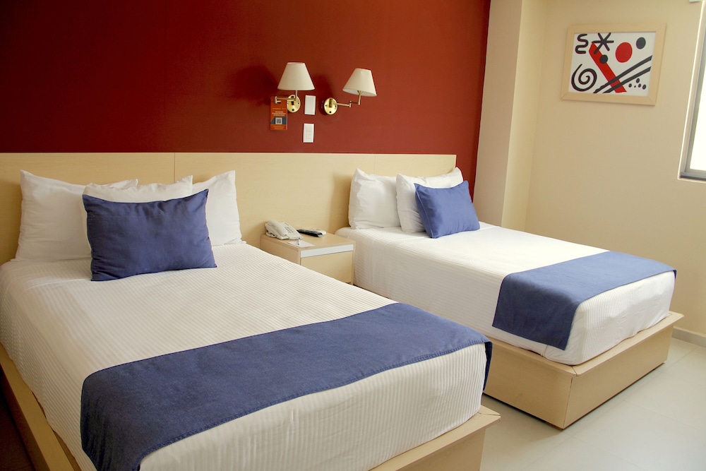 Standard, 2 Double Beds