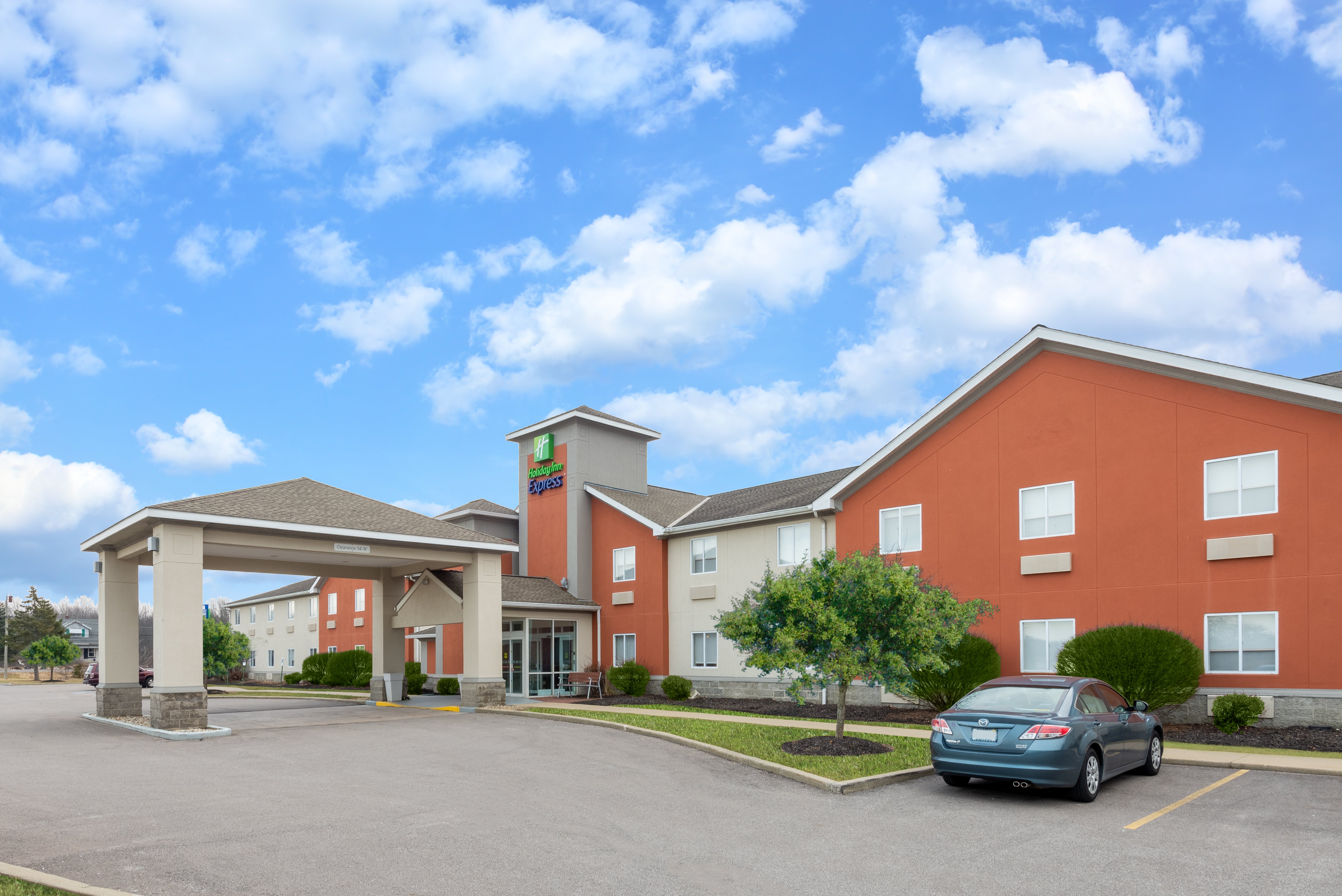 Holiday Inn Express Cleveland-Vermilion 32/36