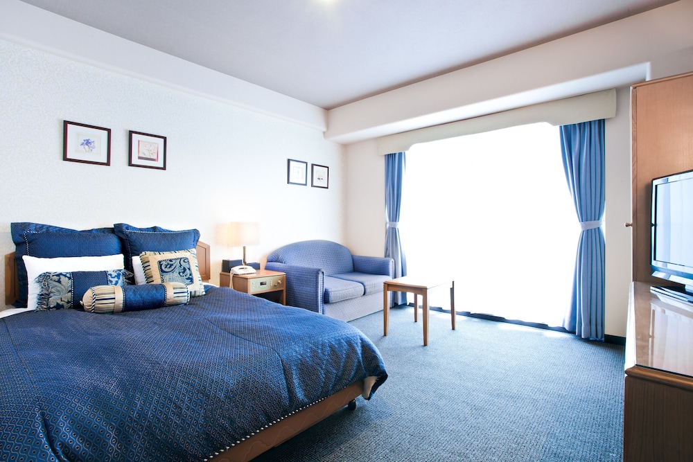 ROOM, SEMI DOUBLE BED, SMALL, SMOKING