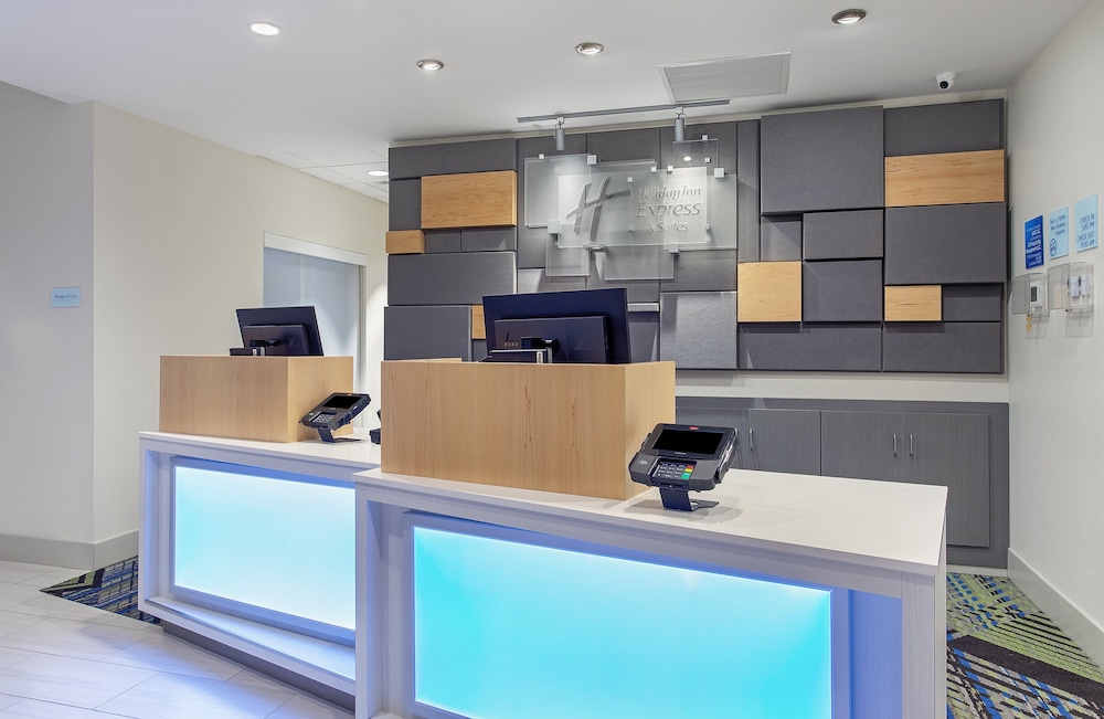 Holiday Inn Express And Suites La Grange 11/54