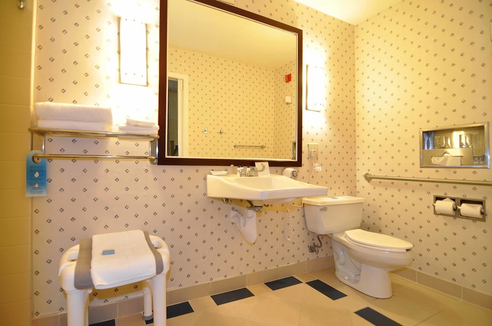 Best Western Plus University Inn 14/48
