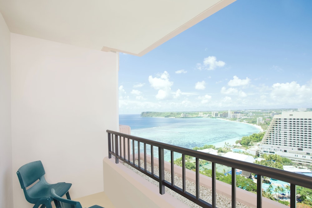 Pacific Islands Club Guam 5/65