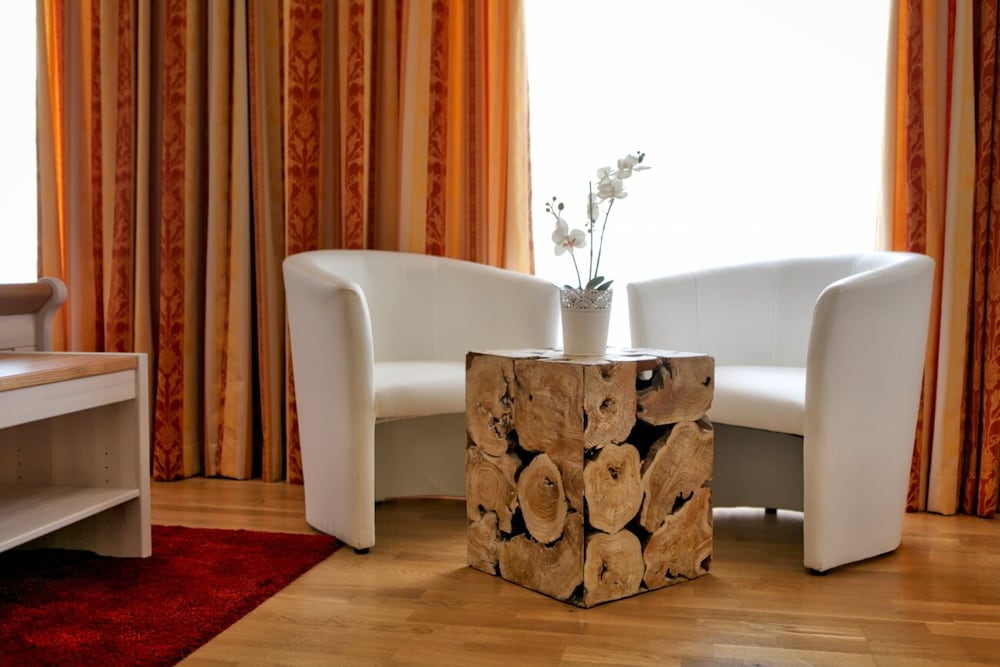 Hotel zum Goldenen Lowen Baden-Baden 14/27