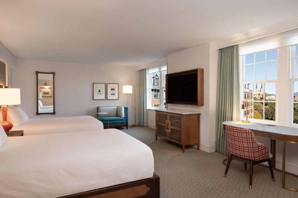 Junior Suite, 2 Queen Beds