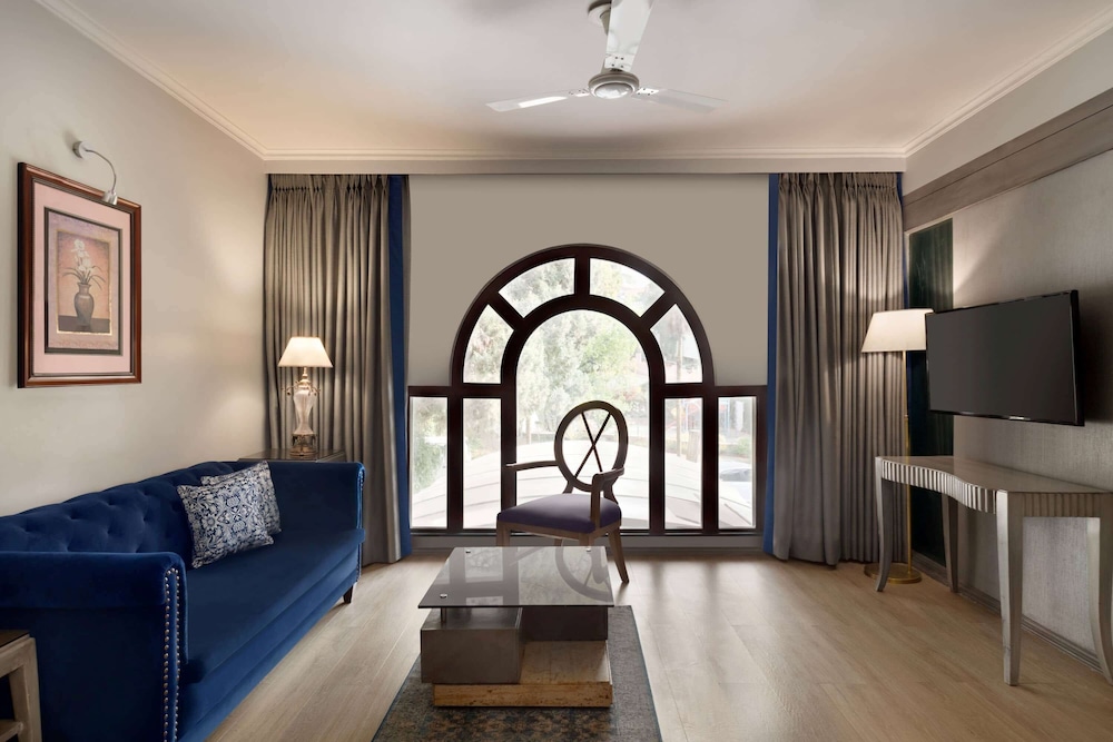 Ramada By Wyndham Mussoorie Mall Road 31/48
