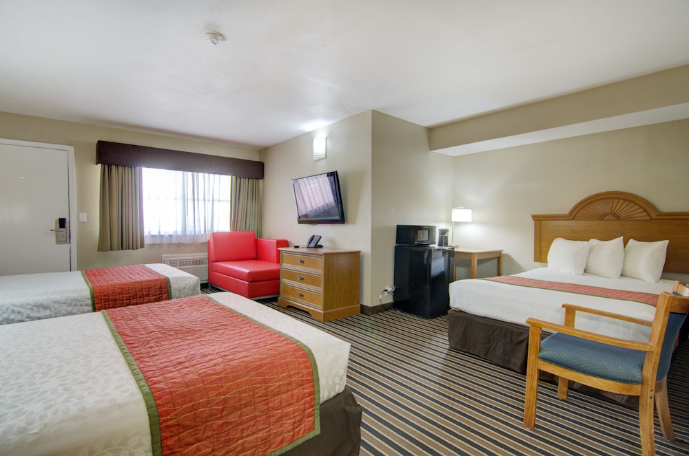 WESTBRIDGE INN AND SUITES 12/39
