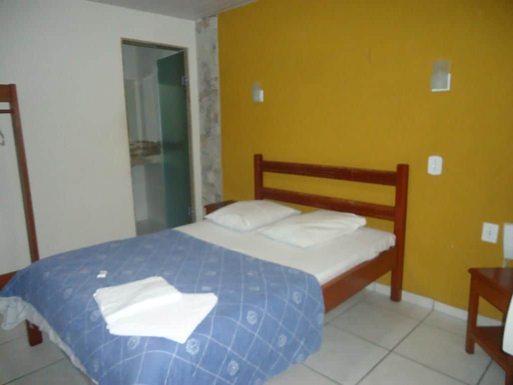 ROOM, TRIPLE