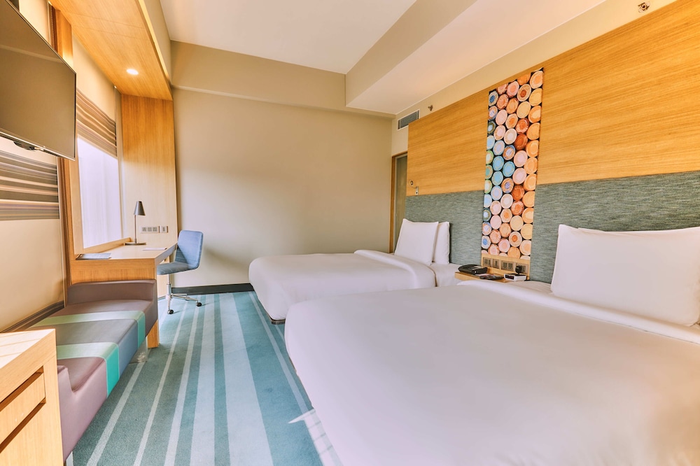 Aloft New Delhi Aerocity 5/35