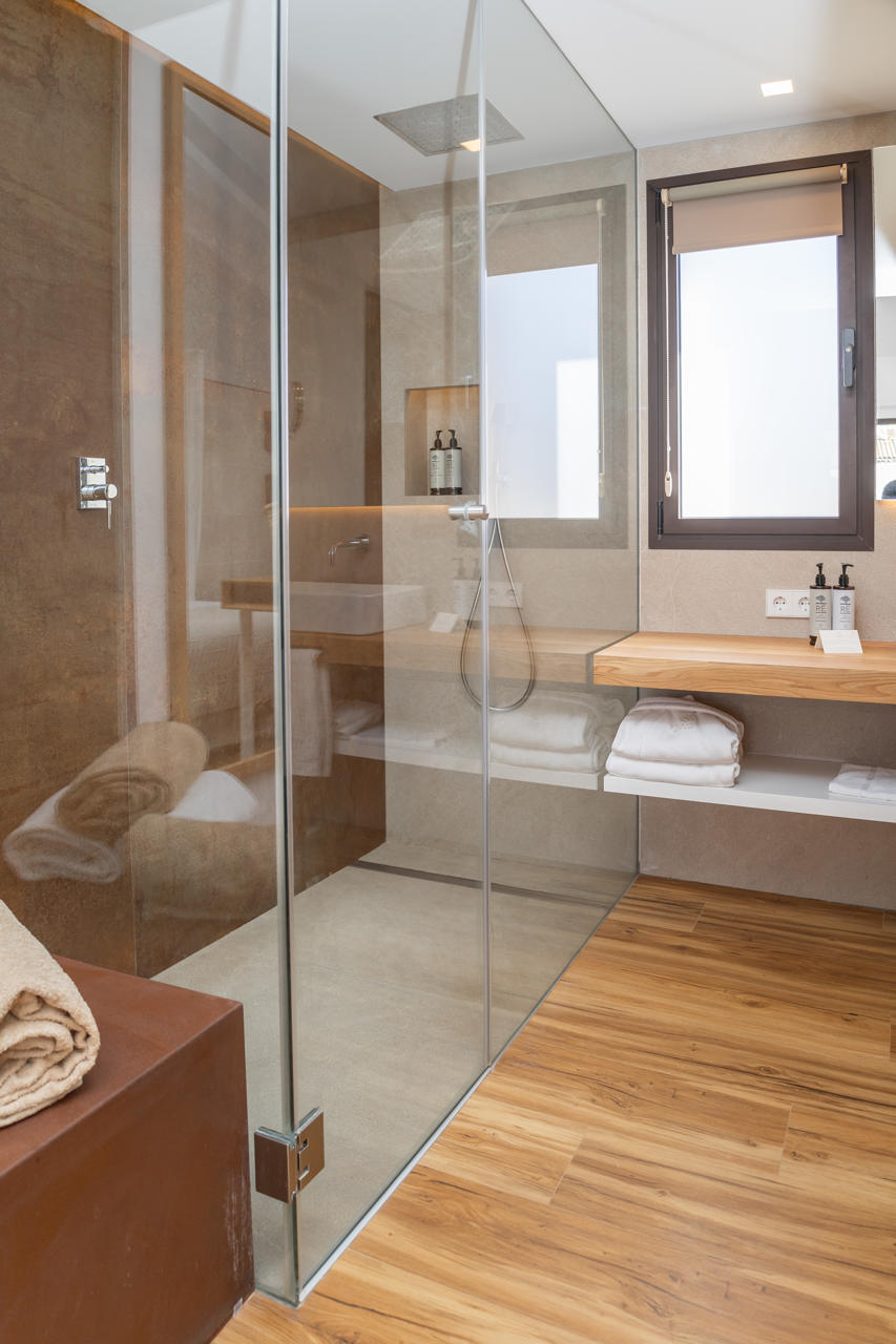 Ynaira Hotel and Spa 47/47