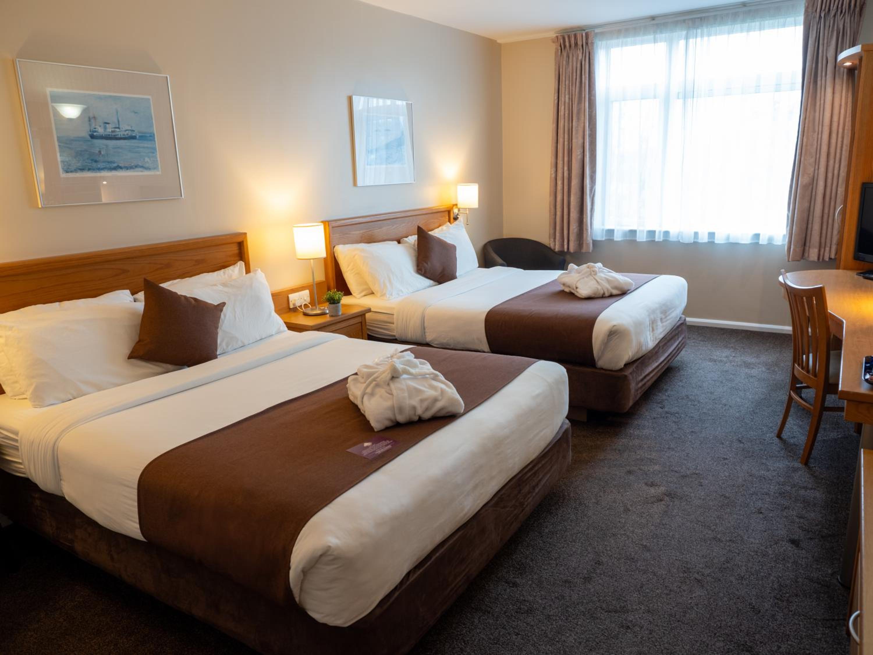 Room, Twin Beds