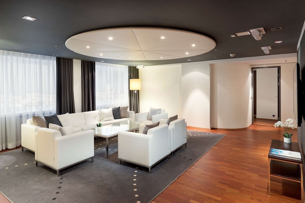 Radisson Blu Olumpia 65/74