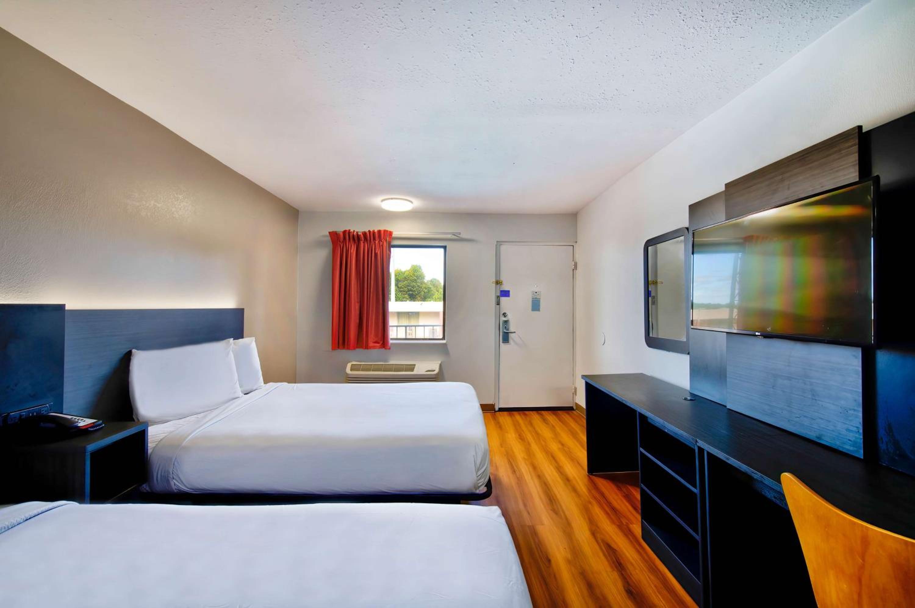 غرفة بسرير مزدوج للمدخنين، Motel6 Gainesville, GA 3/5