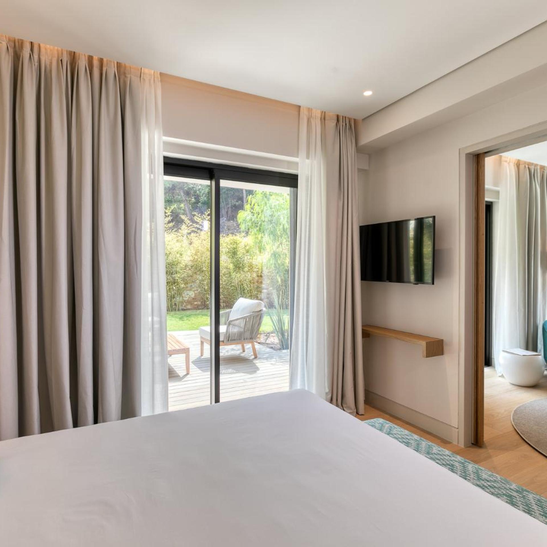 Vathi Cove Luxury Resort & Spa 25/60