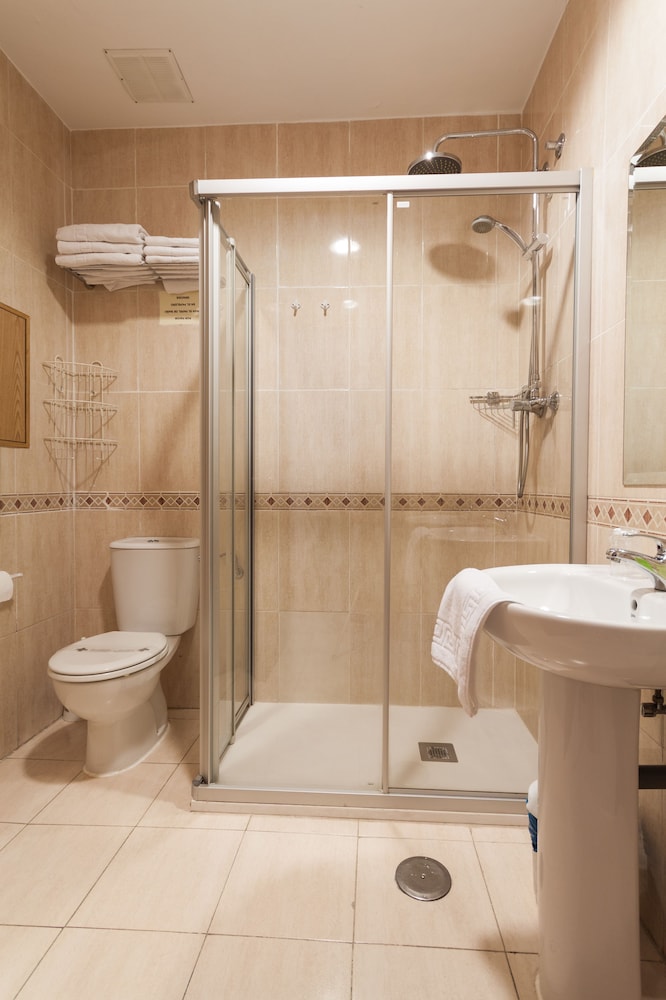 Hostal Josefina 69/73