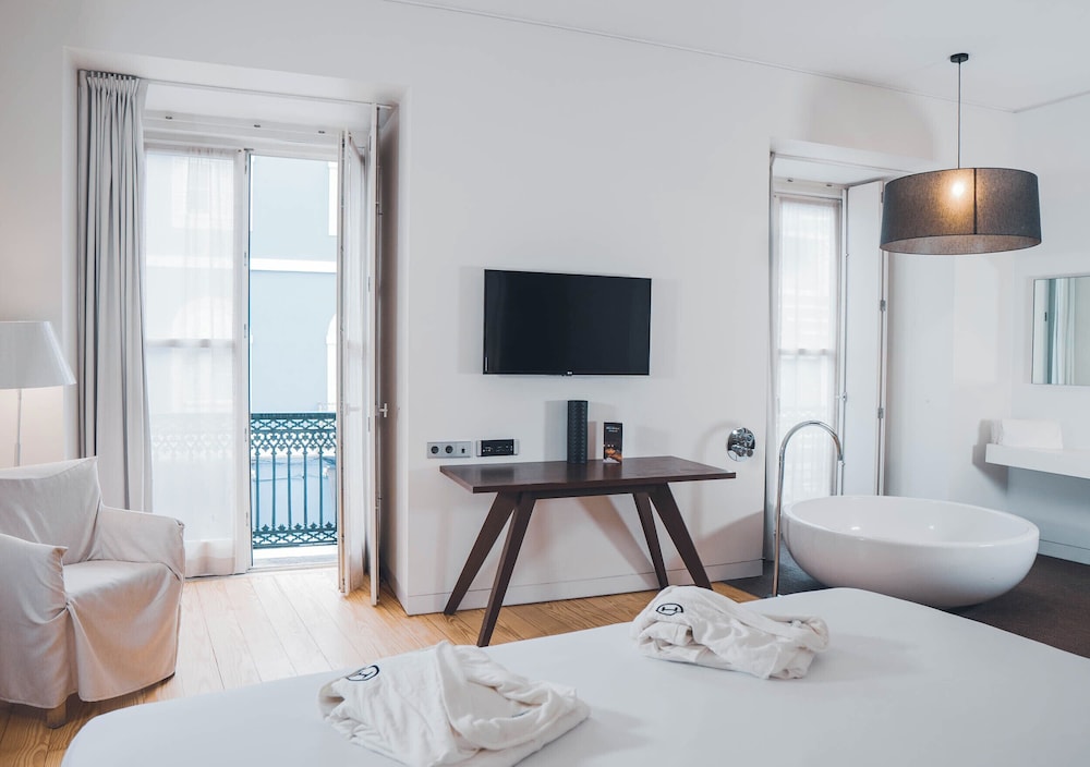 Inspira, Suite, Double Bed, Sofa، Inspira Liberdade Boutique Hotel 7/10