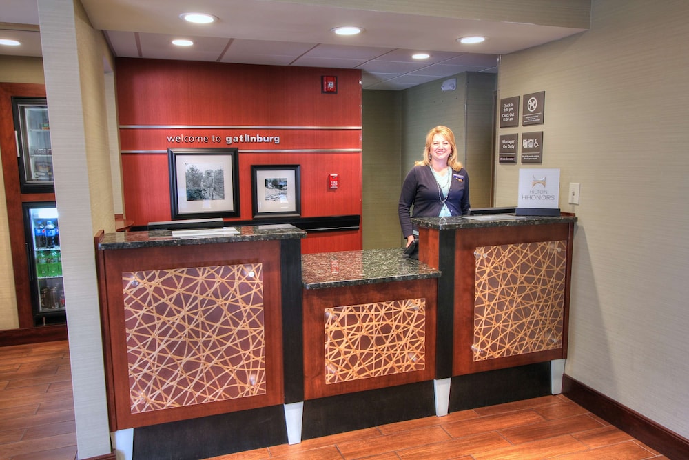 Hampton Inn Gatlinburg 11/68
