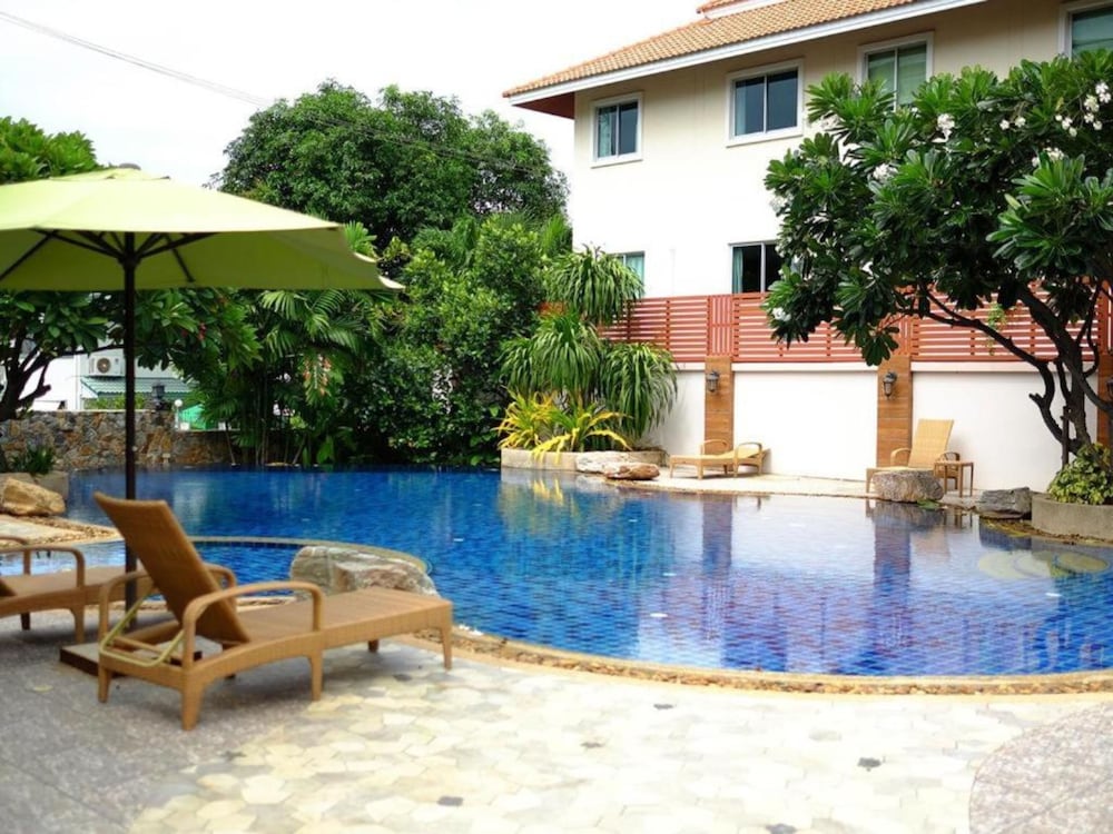 Harmony Inn 40/50