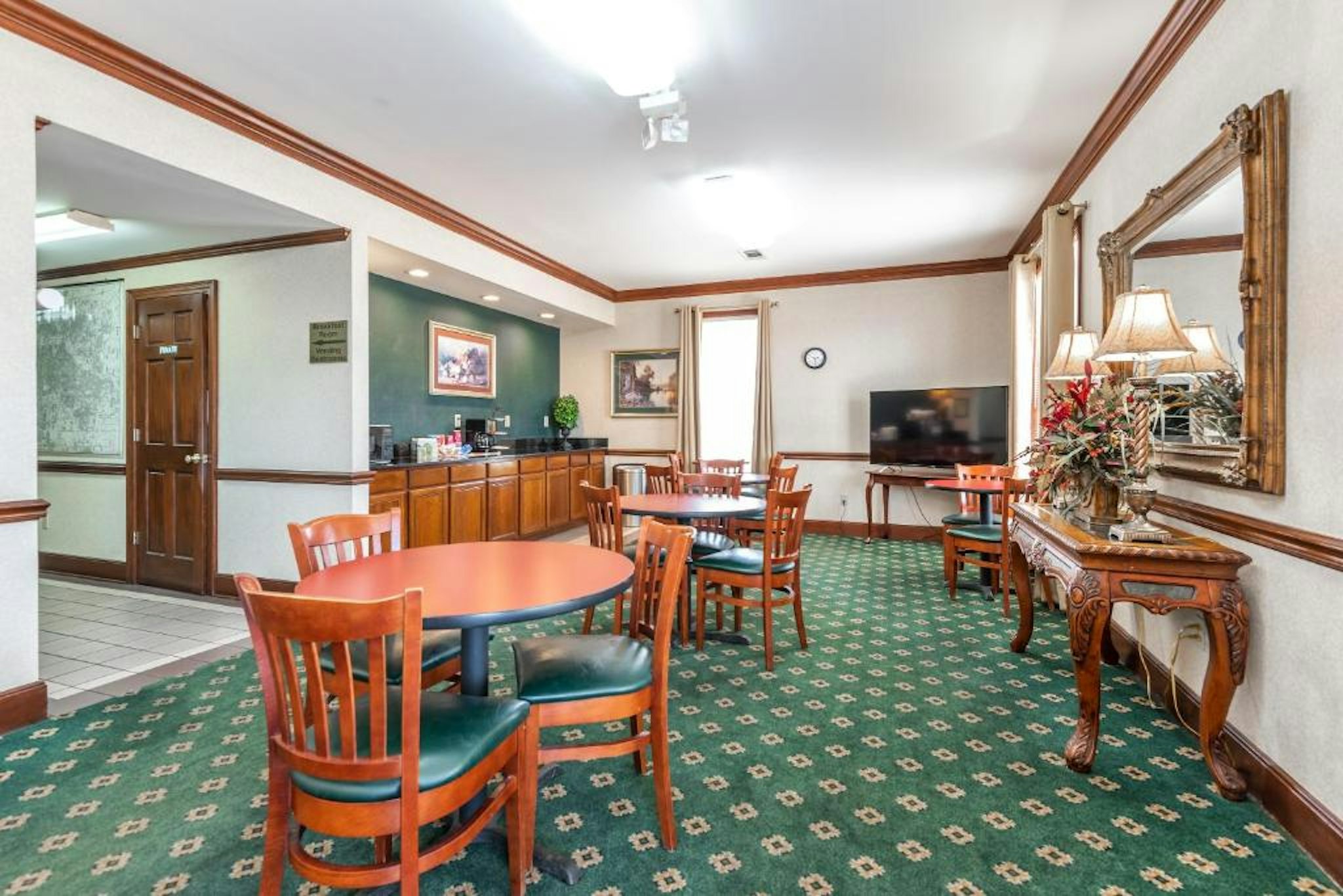 Plantation Oaks Suites & Inn Millington 21/36