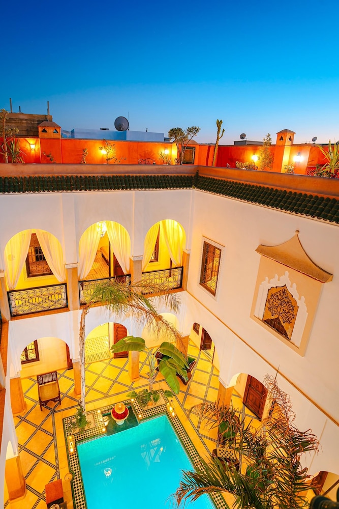 Riad El Noujoum 30/50