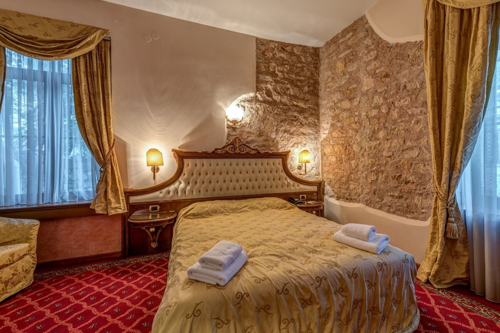 Hotel Alexios 30/71
