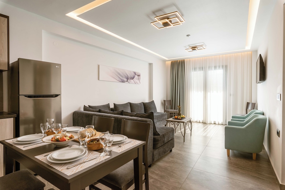 Summer Dream Hotel Apartments 36/50