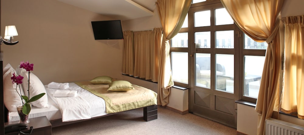 Garni Hotel Vozarev 17/67