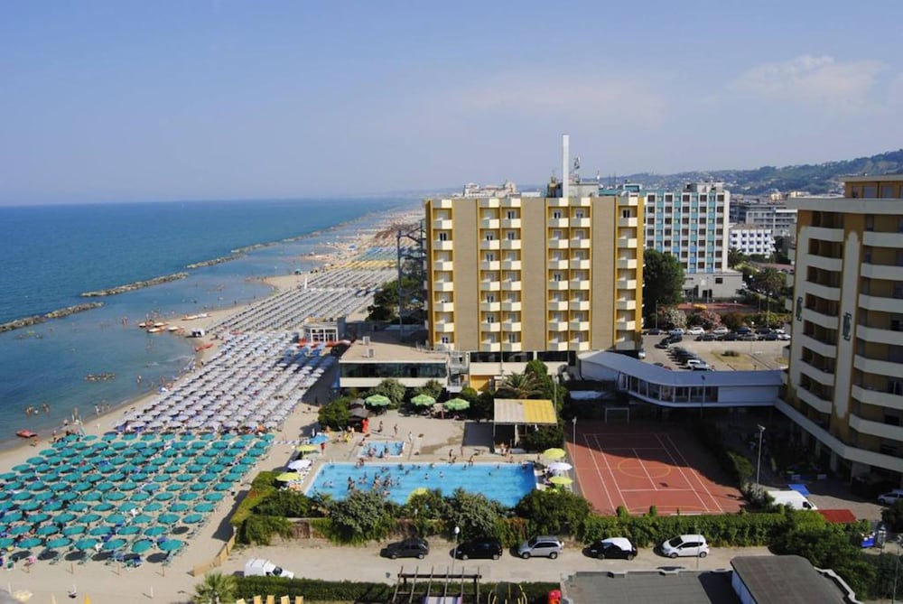 Grand Hotel Montesilvano 1/50