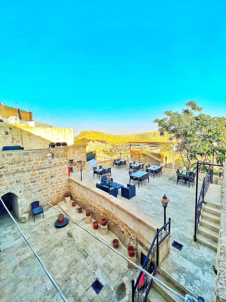 Fairouz Otel 33/50