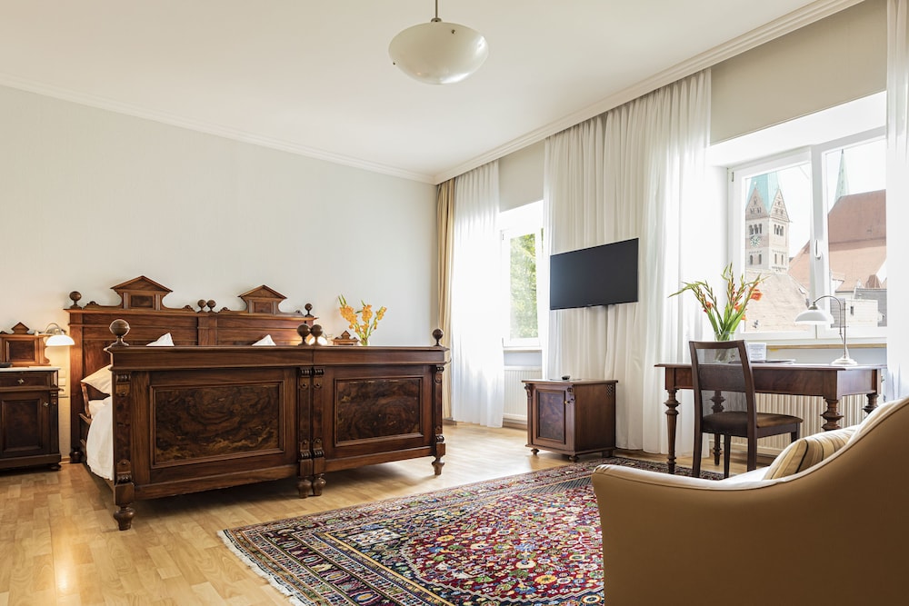 Dom Hotel Augsburg 35/48
