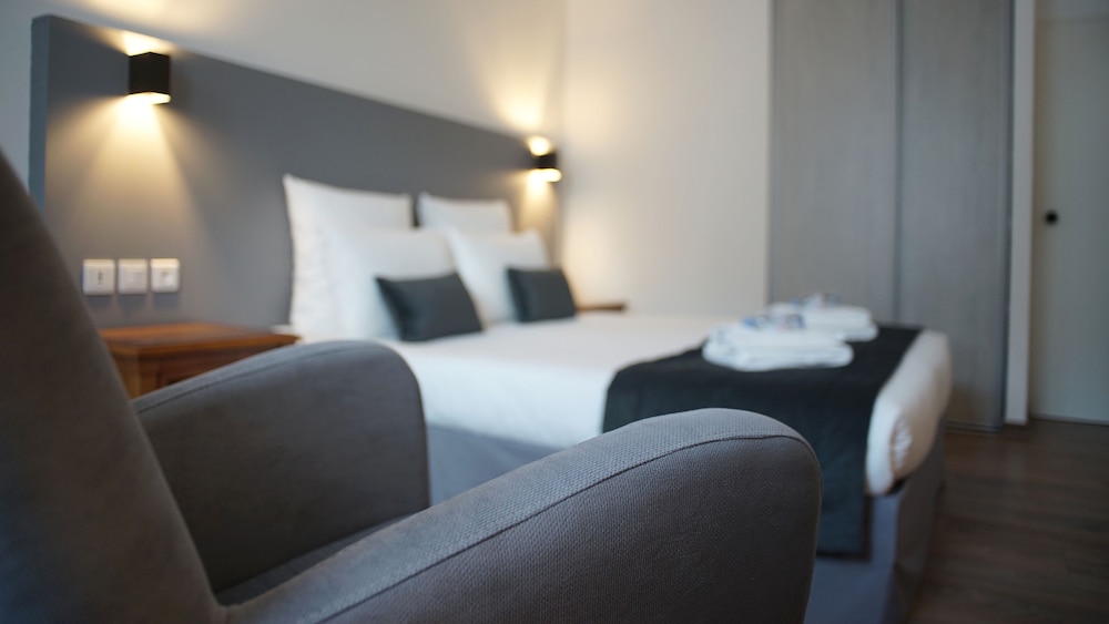MINOTEL LE BOURGOGNE 17/55