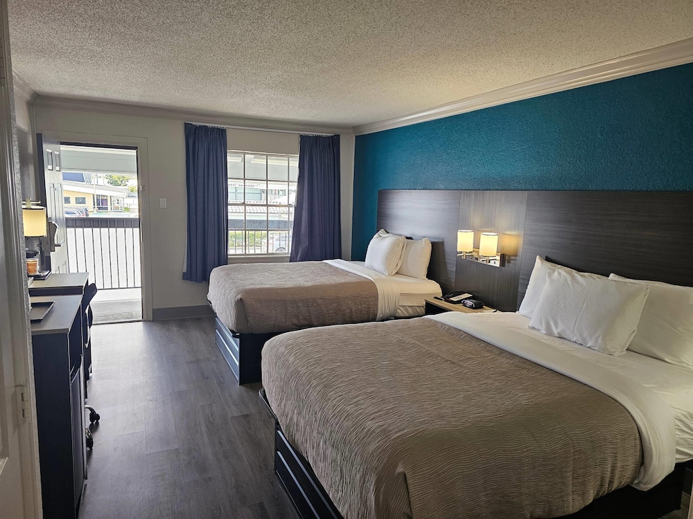 ROOM, 2 QUEEN BEDS