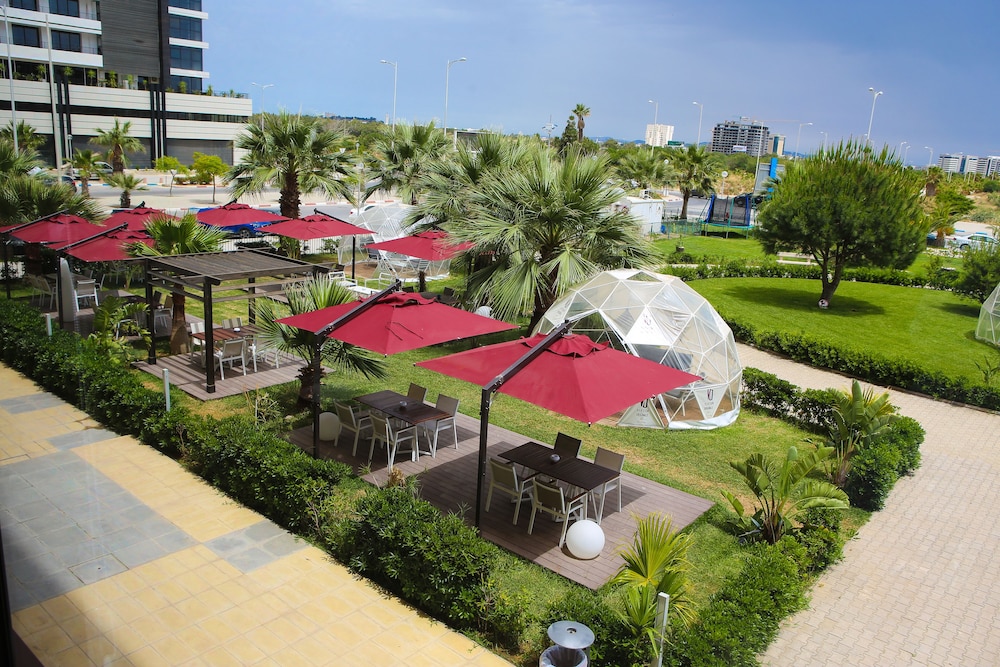 ADAM Hotel Suites 51/59