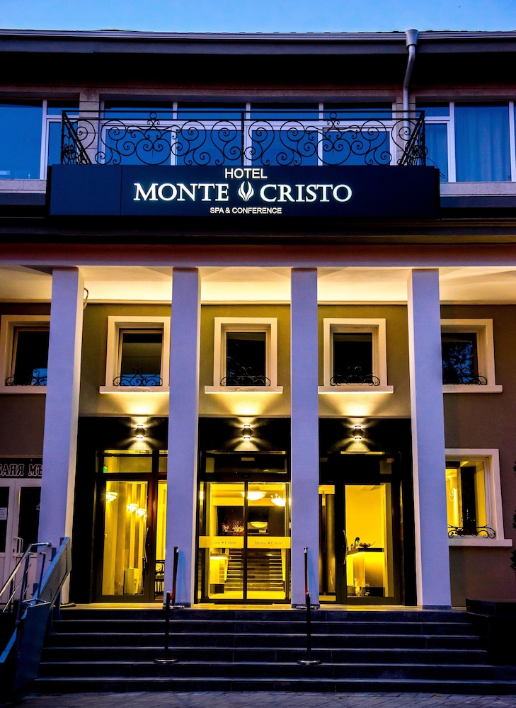 Monte Cristo 1/36