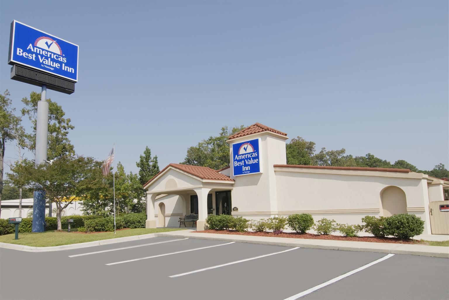 712 INN (ex.Americas Best Value Inn Myrtle Beach) 14/15