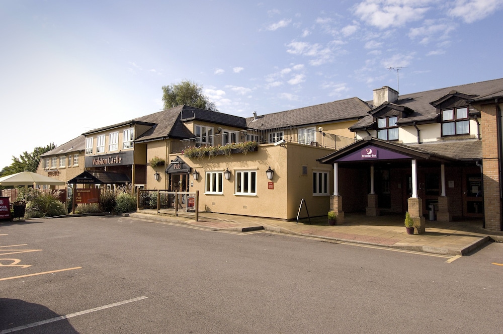 Premier Inn Cardiff West 50/60