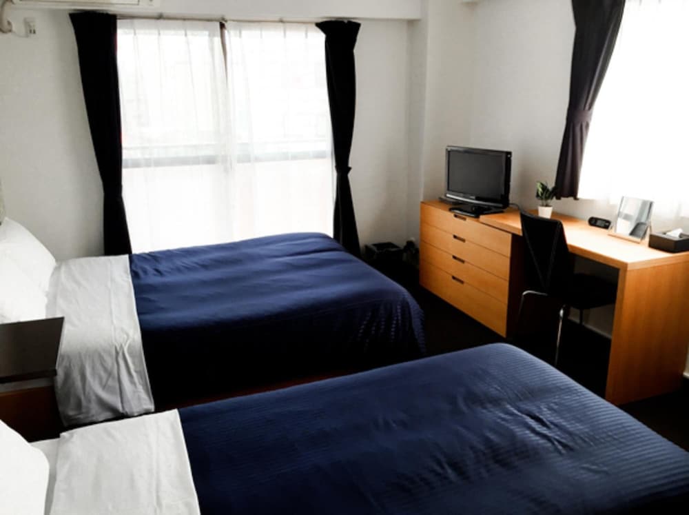 Hotel Livemax BUDGET Fuchu 13/50
