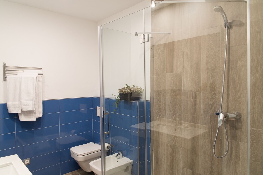 APARTAMENTOS CAMPO DEL PRINCIPE 23/25