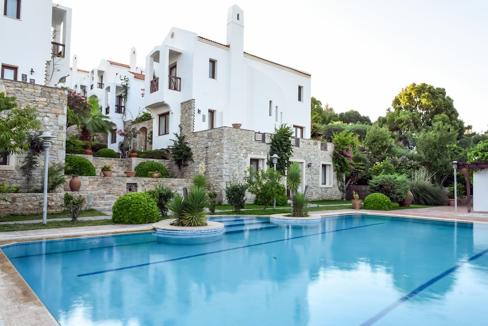 Marphe Hotel Suite and Villas 43/51
