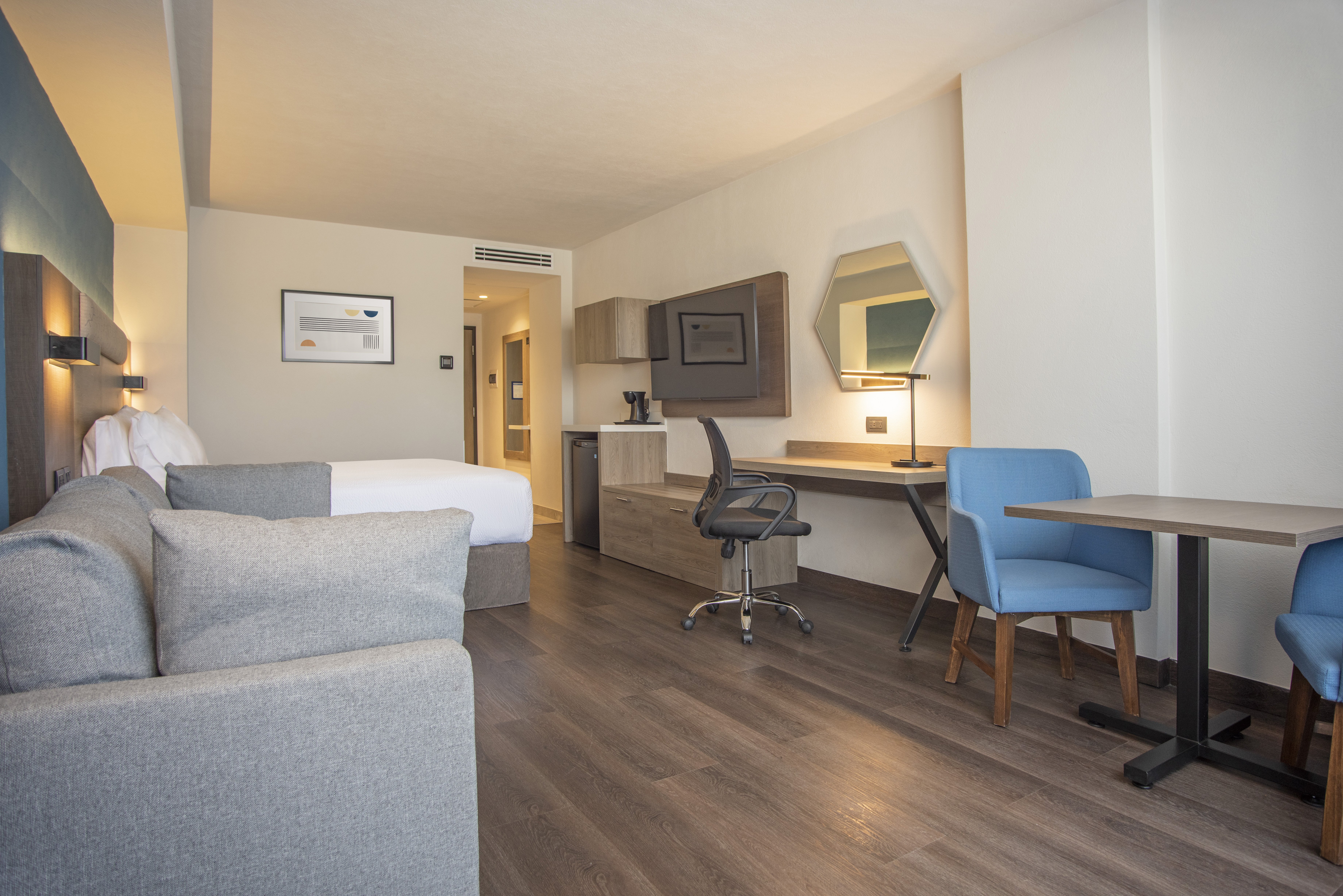 Holiday Inn Express Guadalajara Expo 42/72