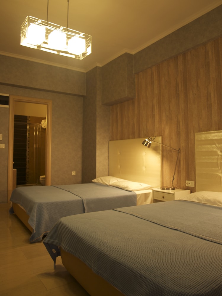 Fanari Hotel 12/40