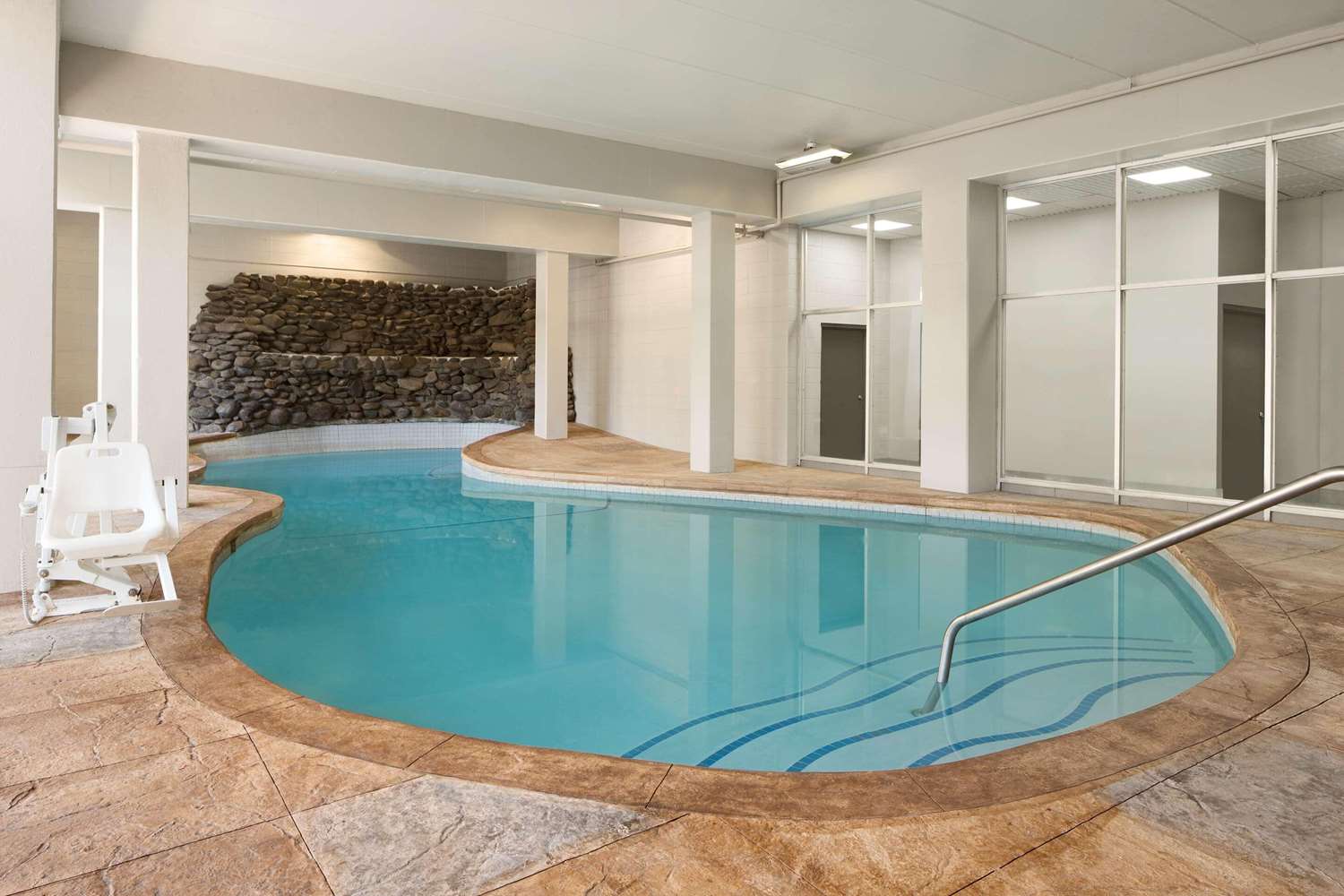 Country Inn & Suites By Radisson Gatlinburg TN 6/9