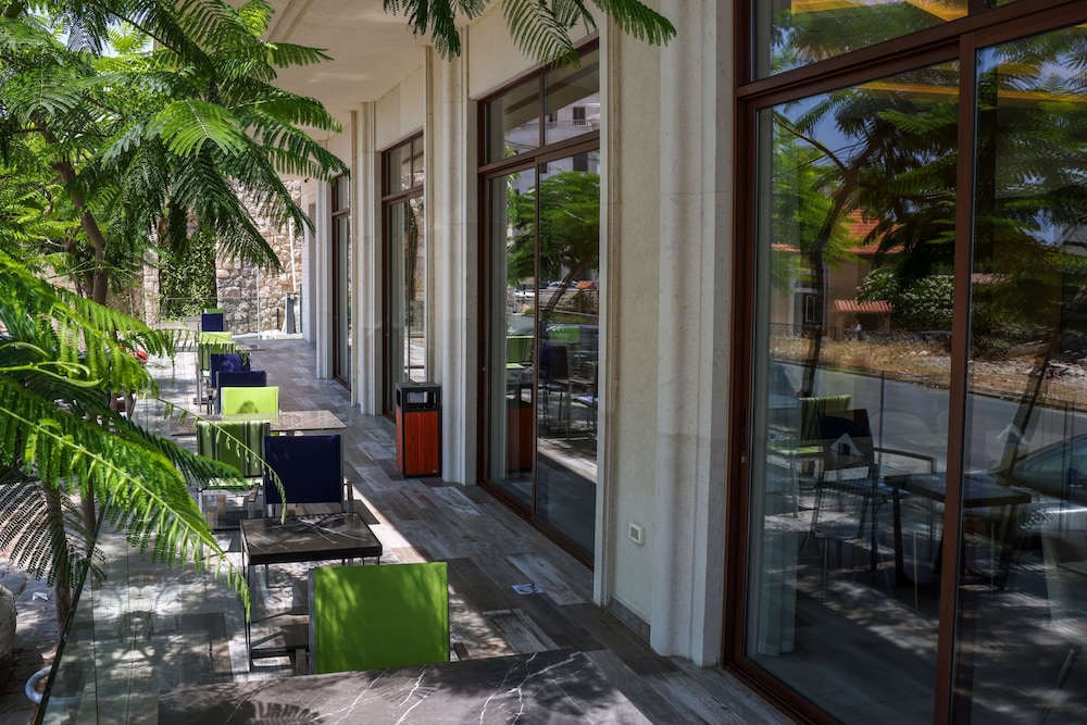 Majestic Byblos Grand Hotel 43/44