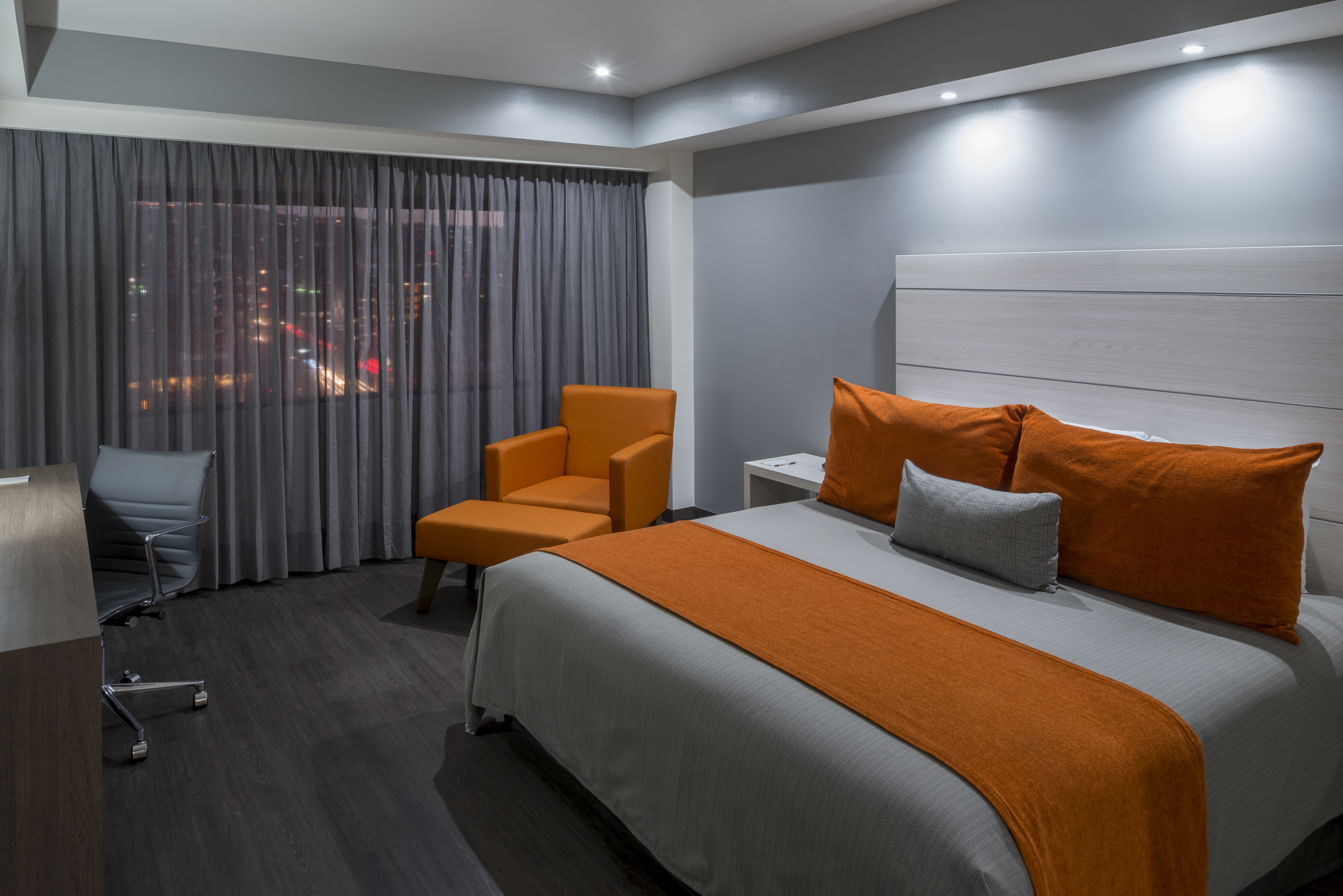 غرفة تنفيذية بسرير مزدوج، Real Inn Tijuana by Camino Real Hotels 3/8