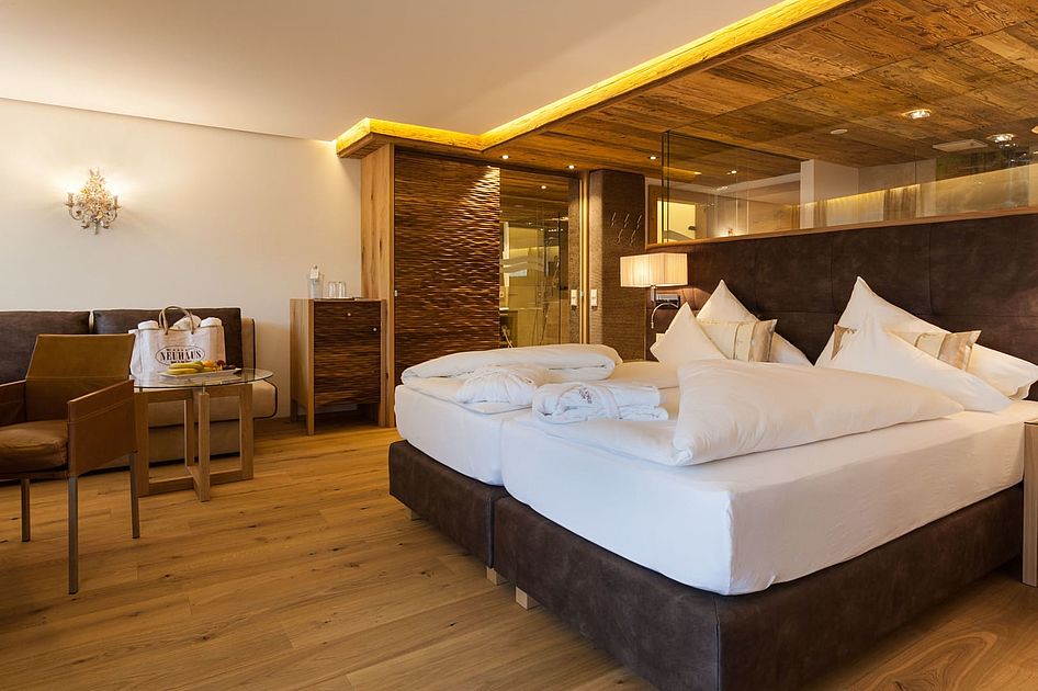HOTEL NEUHAUS 8/32