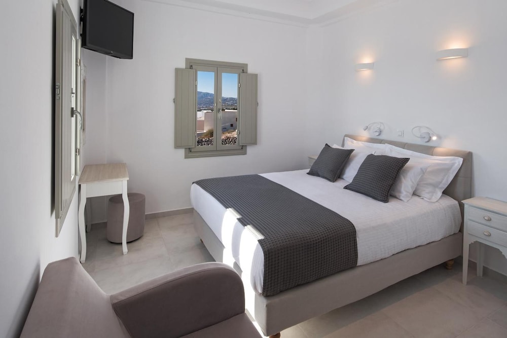 Altemar Suites 7/29