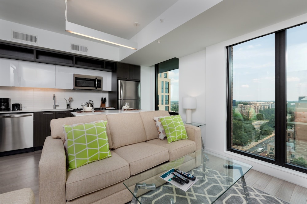 Global Luxury Suites at Reston Town Center 44/75