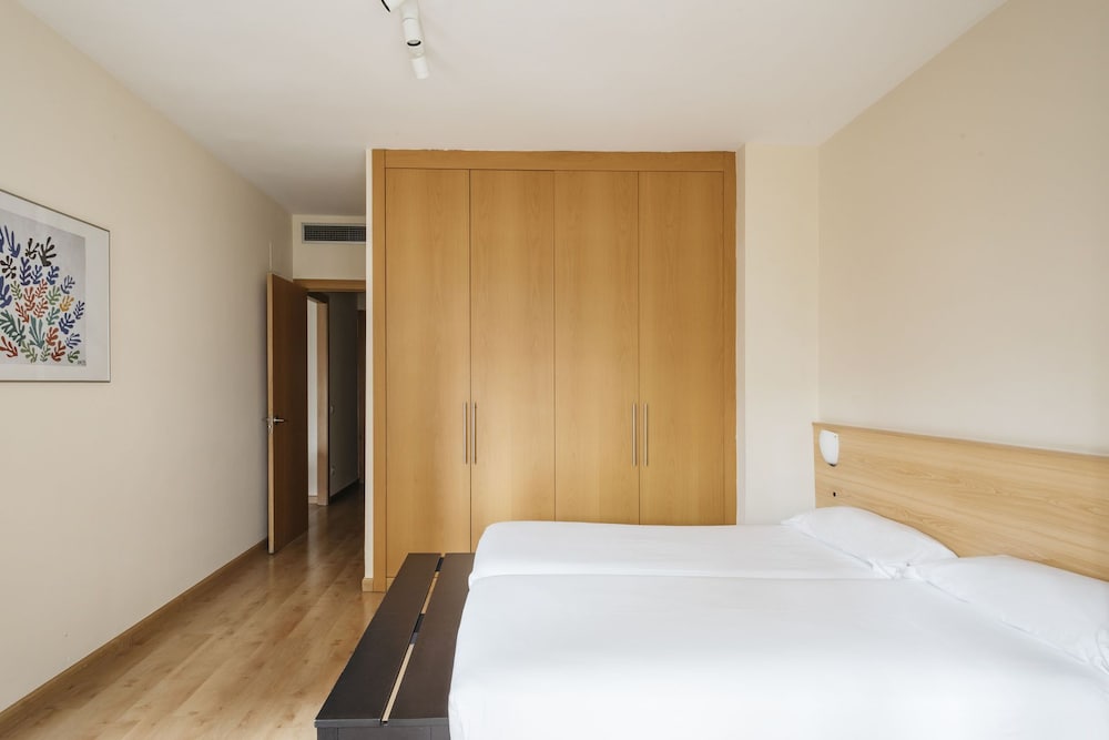 Villarroel Barcelona Apartment 9/35