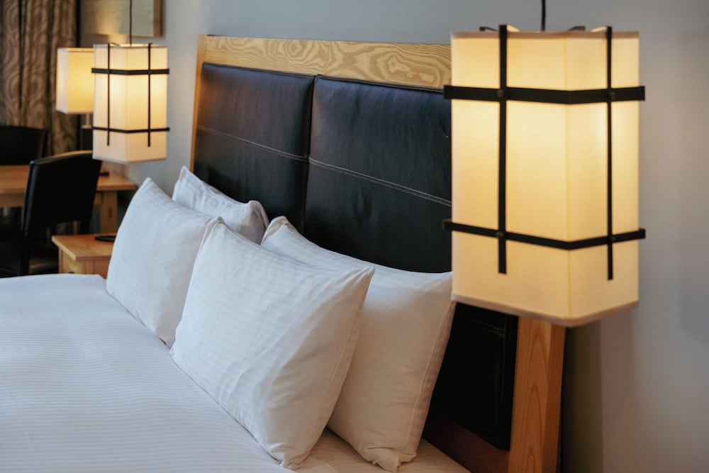 Brentwood Bay Lodge Spa 23/64