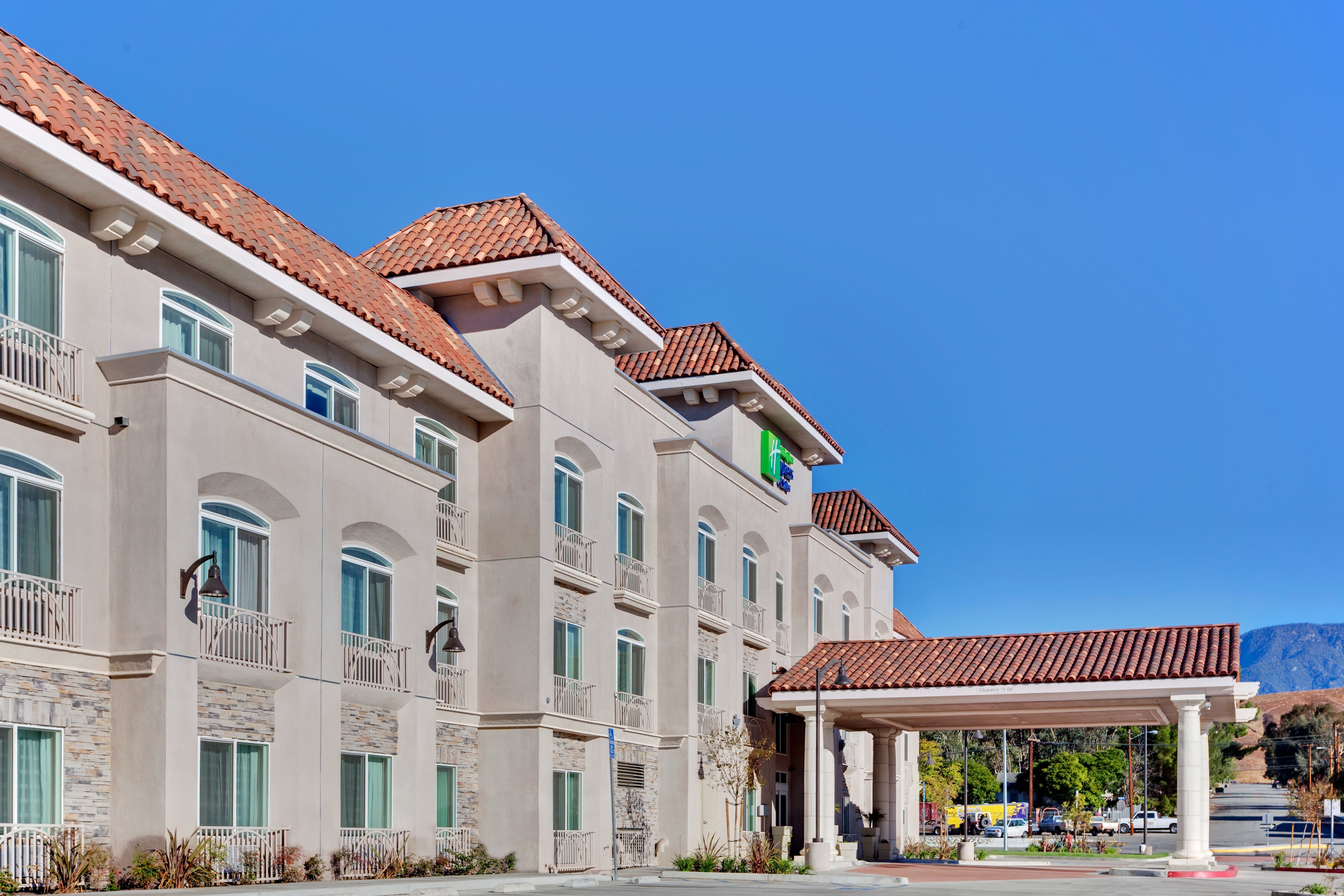 Holiday Inn Express Hotel Suites Banning 2/43