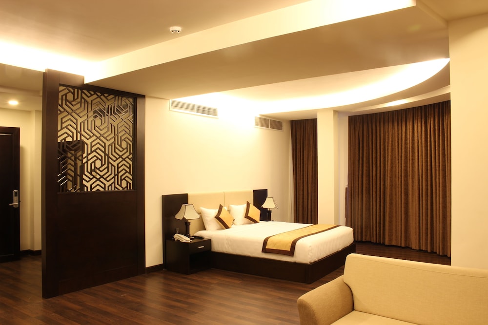 International Hotel 29/63